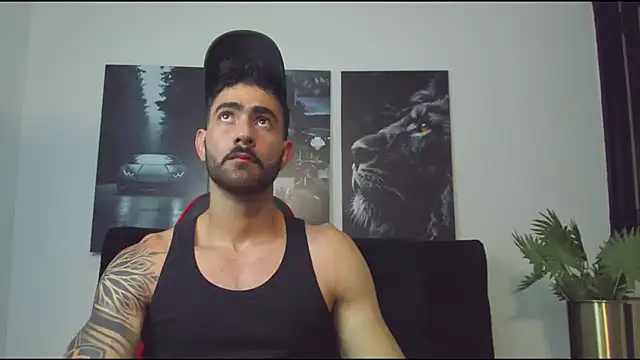 Snapshot of Austin_bolt chatting on March 9, 11:14 pm Austin bolt online show from March 9, 11:14 pm