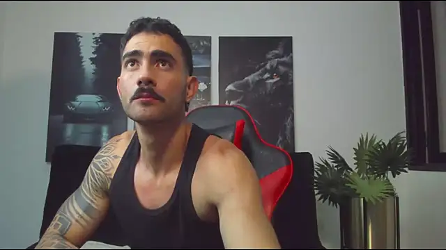 Snapshot of Austin_bolt chatting on March 15, 2:24 am Austin bolt online show from March 15, 2:24 am