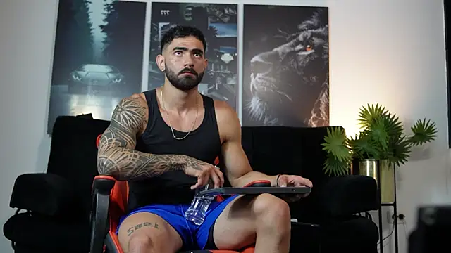 Snapshot of Austin_bolt chatting on September 14, 2:33 am Austin bolt online show from September 14, 2:33 am