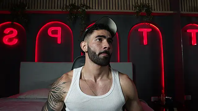 Snapshot of Austin_bolt chatting on September 24, 2:04 am Austin bolt online show from September 24, 2:04 am