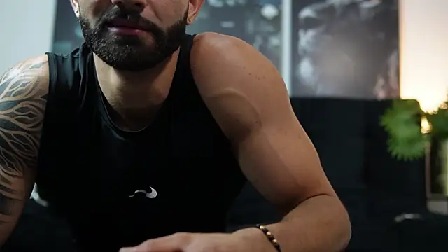 Snapshot of Austin_bolt chatting on October 8, 2:31 am Austin bolt online show from October 8, 2:31 am