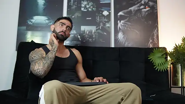 Snapshot of Austin_bolt chatting on October 11, 1:49 am Austin bolt online show from October 11, 1:49 am