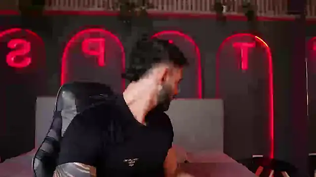 Snapshot of Austin_bolt chatting on October 22, 2:34 am Austin bolt online show from October 22, 2:34 am