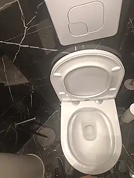 Snapshot of camm1205- chatting on December 22, 12:40 am camm1205- online show from December 22, 12:40 am