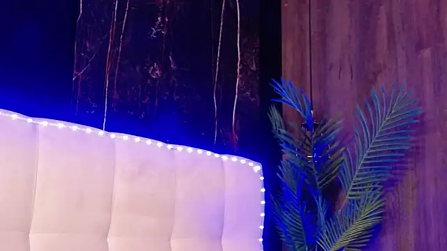 MelanieBrownn online show from February 28, 6:25 am