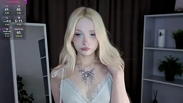 Naughty  Couplles online show from March 11, 3:01 am