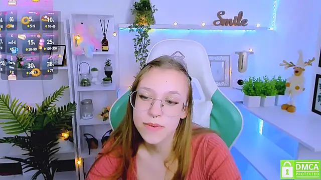 LayriantaVee online show from March 8, 1:47 pm