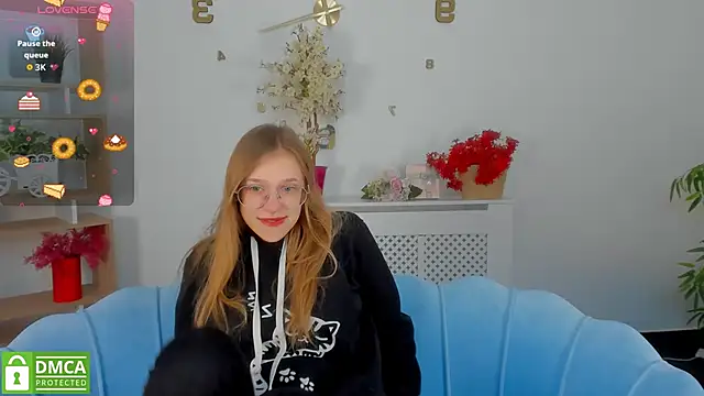 LayriantaVee online show from October 7, 6:21 am