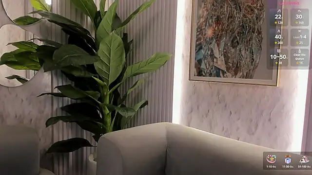 Snapshot of Sensual_Sophie_ chatting on November 17, 10:21 am Sensual Sophie online show from November 17, 10:21 am