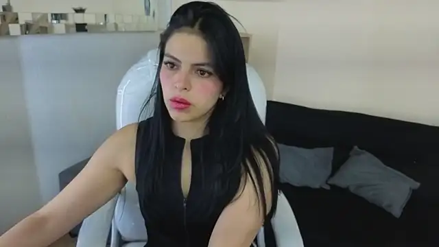 Snapshot of Eliie_Ruizz chatting on October 29, 9:27 pm Eliie Ruizz online show from October 29, 9:27 pm