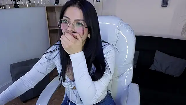 Snapshot of Eliie_Ruizz chatting on November 7, 9:59 pm Eliie Ruizz online show from November 7, 9:59 pm