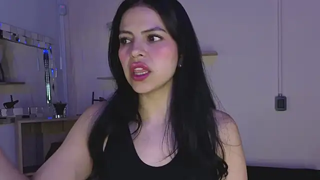 Snapshot of Eliie_Ruizz chatting on December 1, 9:31 pm Eliie Ruizz online show from December 1, 9:31 pm