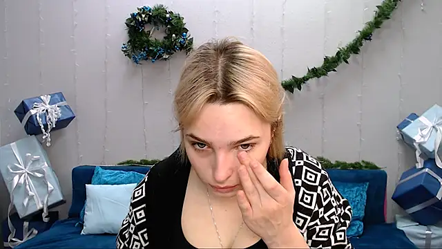 Snapshot of tendermeow chatting on December 15, 9:13 am tendermeow online show from December 15, 9:13 am