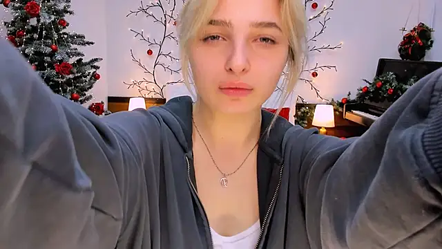 Snapshot of tendermeow chatting on January 26, 1:15 pm tendermeow online show from January 26, 1:15 pm