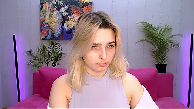 Snapshot of tendermeow chatting on January 31, 1:12 pm tendermeow online show from January 31, 1:12 pm