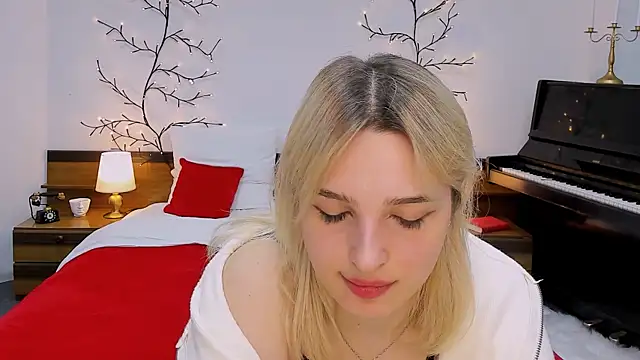 Snapshot of tendermeow chatting on February 1, 3:28 pm tendermeow online show from February 1, 3:28 pm