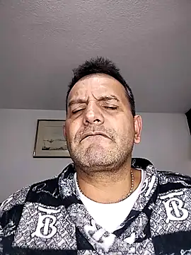 RogueTraveler online show from November 9, 4:11 am