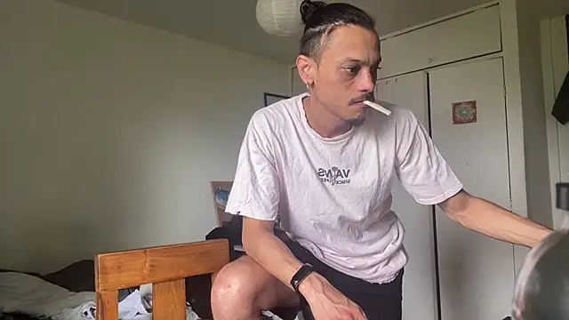 Snapshot of villanocat chatting on December 6, 4:28 pm villanocat online show from December 6, 4:28 pm