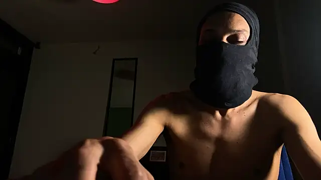 villanocat online show from November 21, 5:39 am