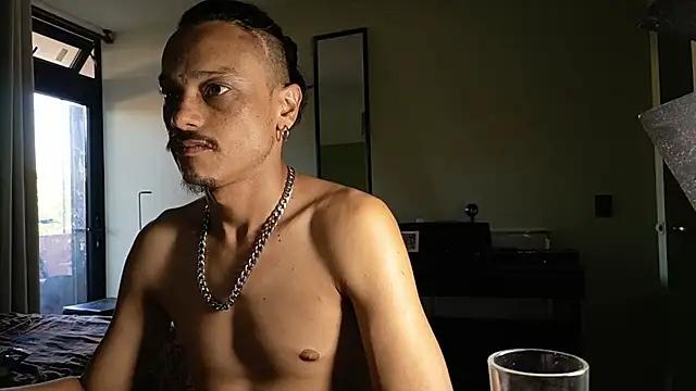 villanocat online show from January 14, 10:03 pm