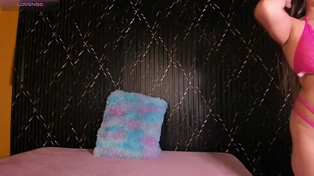 valentina lux online show from October 1, 7:09 pm