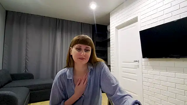 Snapshot of Daniella_Lorente chatting on May 16, 12:07 am Daniella Lorente online show from May 16, 12:07 am