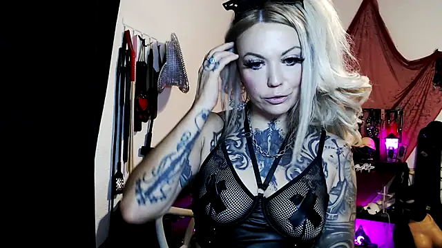 Snapshot of Ryder_D_Bauchery chatting on April 22, 11:23 am Ryder D Bauchery online show from April 22, 11:23 am