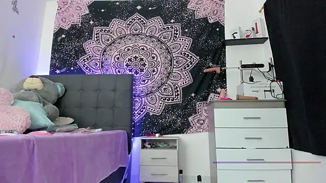 jade dakota   online show from February 3, 5:07 am