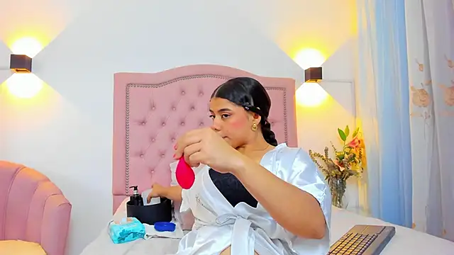 JulieeHabubu online show from September 25, 3:10 am