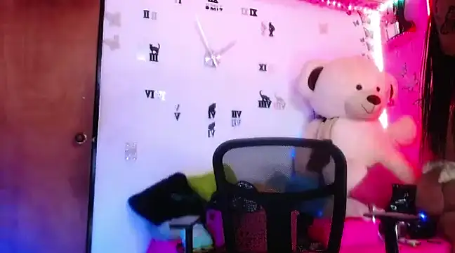 goddess BigassCock online show from March 1, 11:04 pm