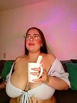 soofy   online show from March 17, 4:28 am