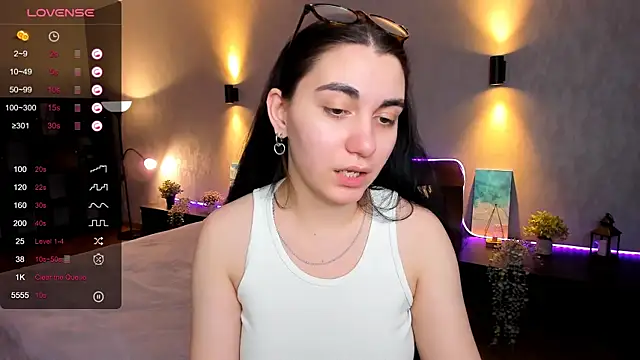 Snapshot of hannacheekss_ chatting on January 28, 5:11 am hannacheekss online show from January 28, 5:11 am