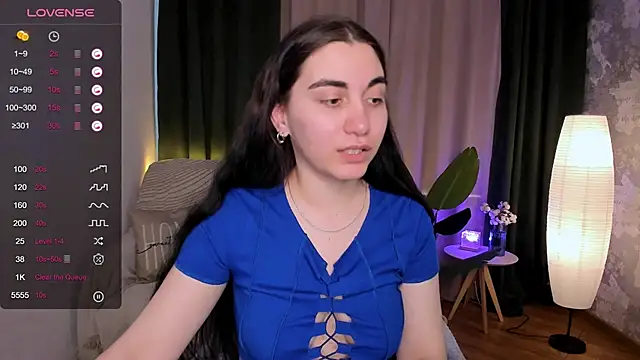 Snapshot of hannacheekss_ chatting on February 15, 4:58 am hannacheekss online show from February 15, 4:58 am