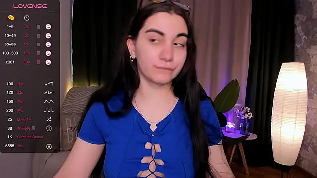 Snapshot of hannacheekss_ chatting on February 26, 5:09 am hannacheekss online show from February 26, 5:09 am