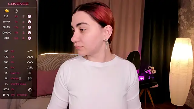 Snapshot of hannacheekss_ chatting on September 23, 2:14 am hannacheekss online show from September 23, 2:14 am