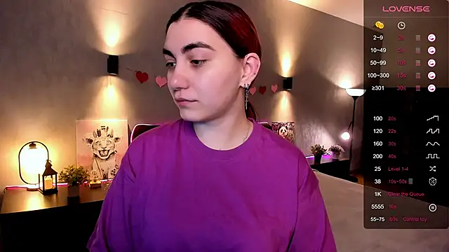 Snapshot of hannacheekss_ chatting on September 26, 2:04 am hannacheekss online show from September 26, 2:04 am