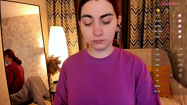 Snapshot of hannacheekss_ chatting on October 8, 2:09 am hannacheekss online show from October 8, 2:09 am