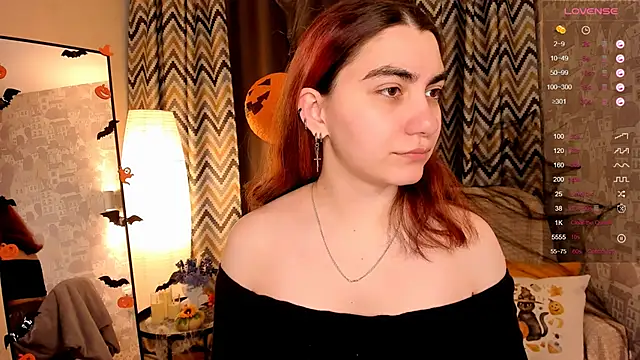 Snapshot of hannacheekss_ chatting on October 29, 6:04 am hannacheekss online show from October 29, 6:04 am