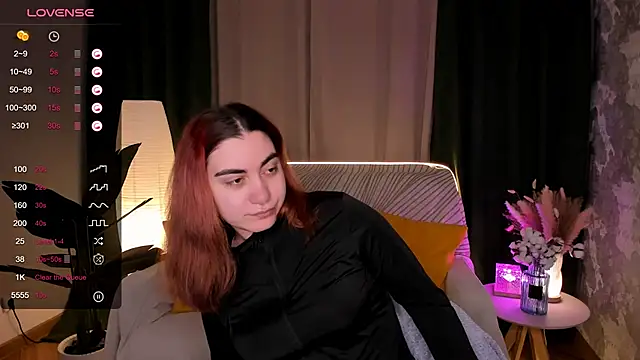 hannacheekss  online show from March 4, 2:06 am