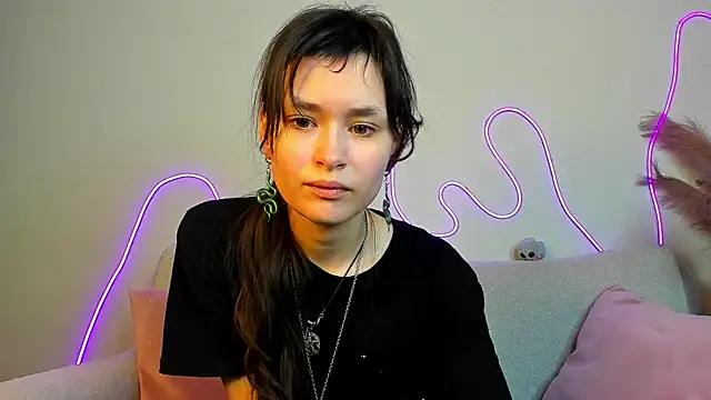 Snapshot of Emily_Strikeee chatting on February 11, 10:15 am Emily Strikeee online show from February 11, 10:15 am