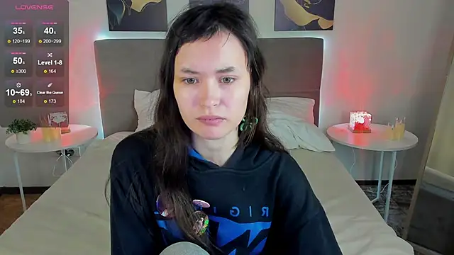 Snapshot of Emily_Strikeee chatting on September 9, 8:03 am Emily Strikeee online show from September 9, 8:03 am