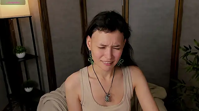 Snapshot of Emily_Strikeee chatting on September 19, 10:16 am Emily Strikeee online show from September 19, 10:16 am