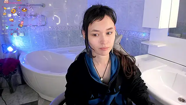 Snapshot of Emily_Strikeee chatting on October 10, 9:08 am Emily Strikeee online show from October 10, 9:08 am