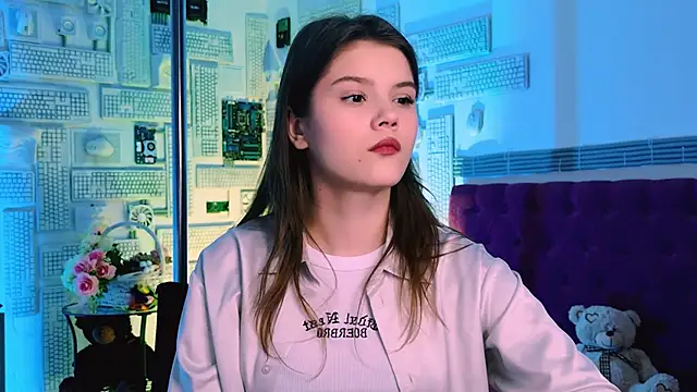 EvaThopson online show from March 21, 12:17 pm