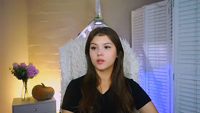 EvaThopson online show from November 4, 10:47 am