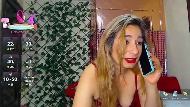 Snapshot of Madam_dali chatting on October 9, 1:09 pm Madam dali online show from October 9, 1:09 pm