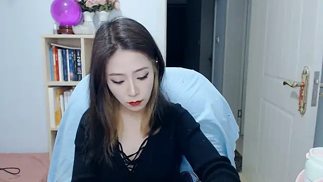 SuSushi728 online show from April 28, 3:17 pm