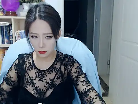 Snapshot of SuSushi728 chatting on July 22, 4:10 pm SuSushi728 online show from July 22, 4:10 pm