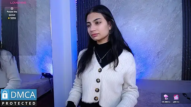 SolBeaumont1 online show from February 7, 5:40 pm