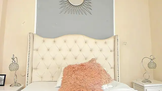 Snapshot of Ambar_Collingg chatting on January 27, 7:03 pm Ambar Collingg online show from January 27, 7:03 pm
